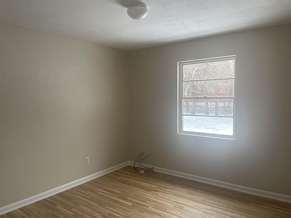 3rd image of 1719 E Ramona Ave