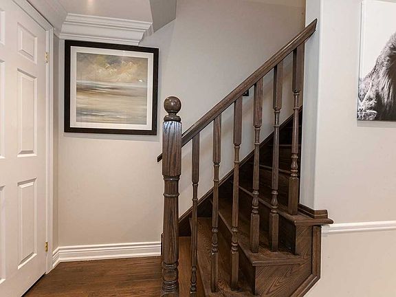 5th image of 124 Parkinson Cres #39