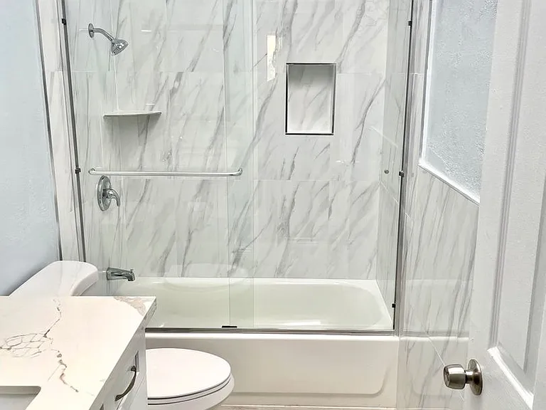8310 Regents Rd #3H — Photo 10