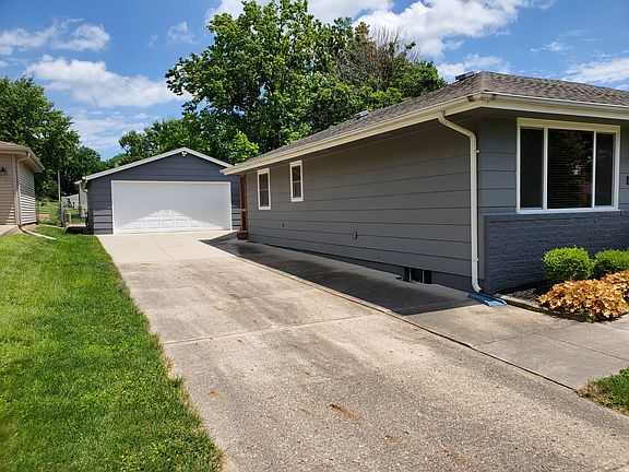 2nd image of 6709 NW 53rd St