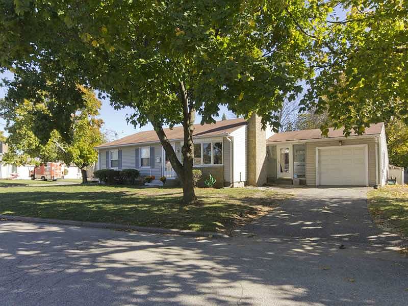 1st image of 21 Leahy St