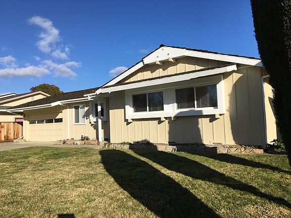 4th image of 1522 Daphne Dr
