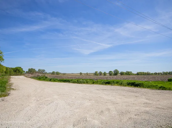 16011 Indian Rd, Newark, IL 60541