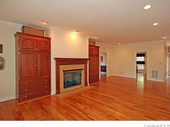 4th image of 191 Twin Lakes Dr