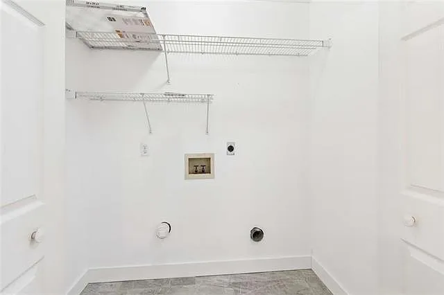 2190 Steven St — Photo 17
