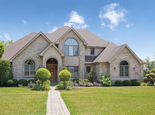 13563 S Kickapoo Trl, Homer Glen, IL 60491