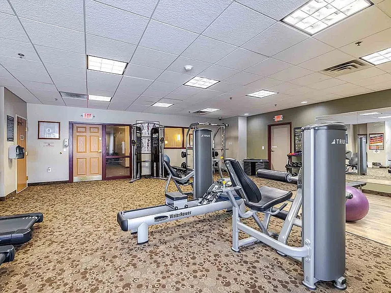 Avana Maple Grove — Photo 11