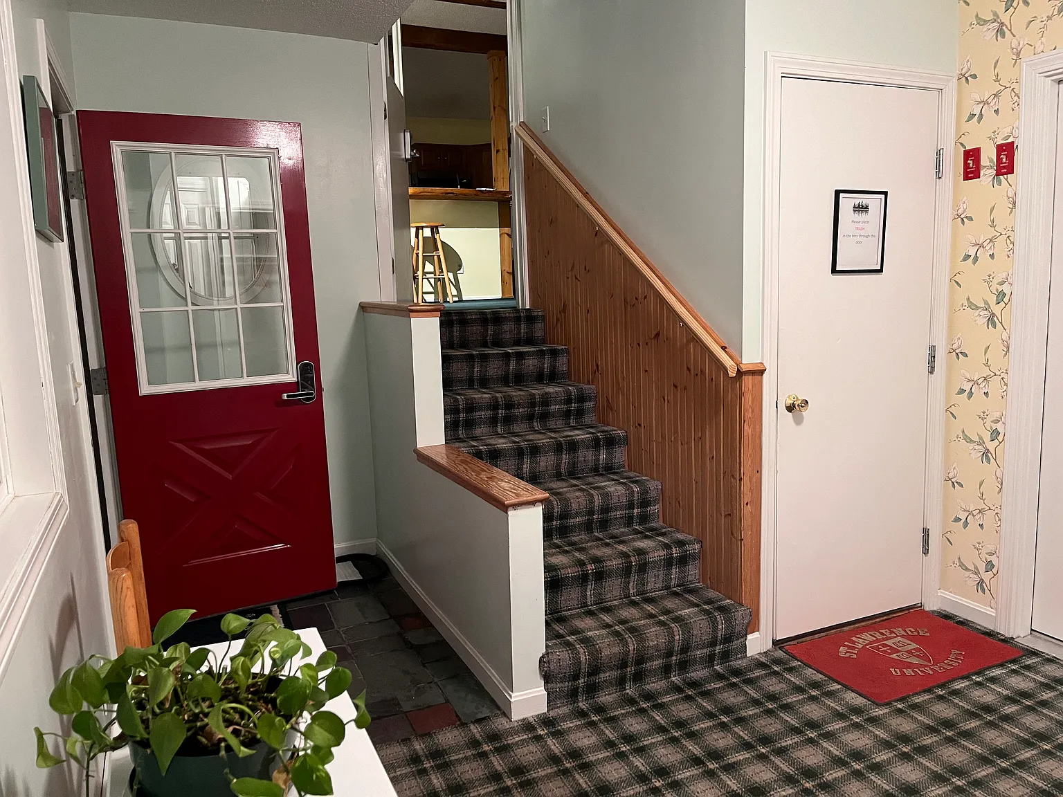 3 bed, 2180 sqft, $2,850 — Photo 3