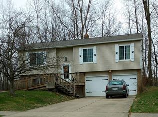 9190 Rosemary Ln, Mentor, OH 44060