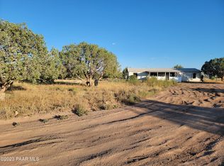 2295 W Harris Rd, Paulden, AZ 86334