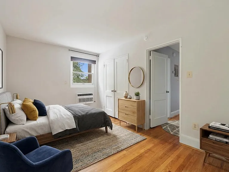 4595 Macarthur Blvd NW #4 — Photo 31