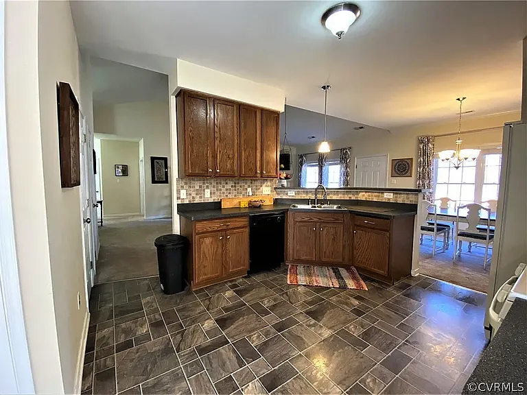 8700 Rockcrest Ct — Photo 6