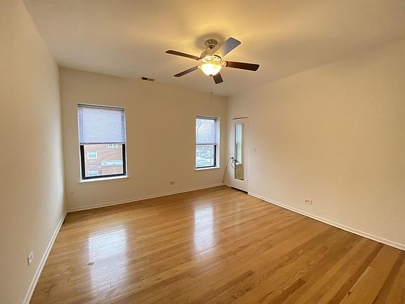 2nd image of 728 W Waveland Ave APT 2