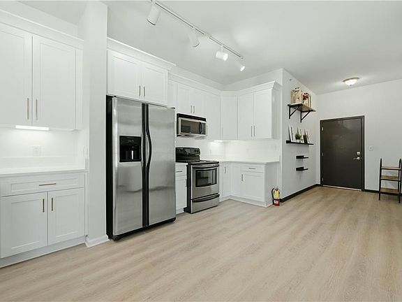 3rd image of 5300 Peachtree Rd Unit 3309