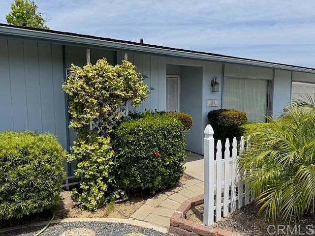 1st image of 1662 La Tierra Ln