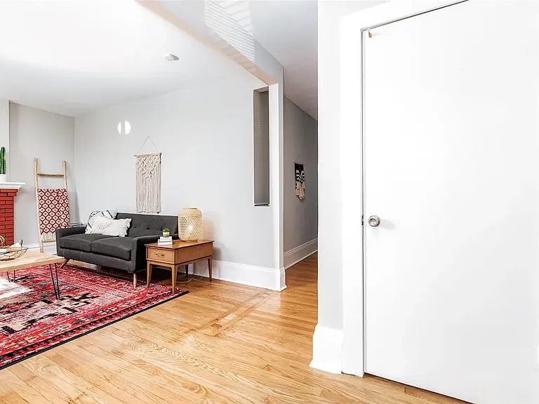 5035 Rosa Ave — Photo 8
