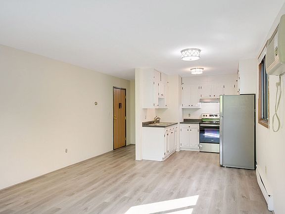 2nd image of 3135 Dupont Ave S #5