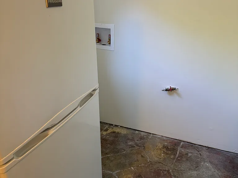 1554 Cowper St — Photo 21
