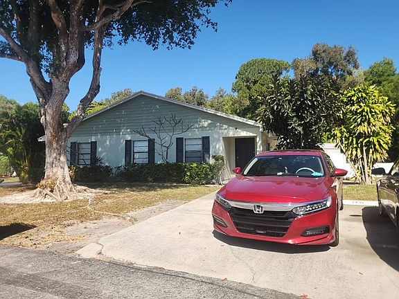 2nd image of 4430 Walden Cir