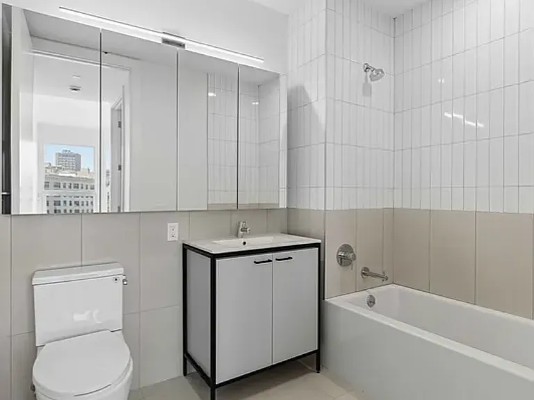 636 W 158th St #PHE — Photo 13