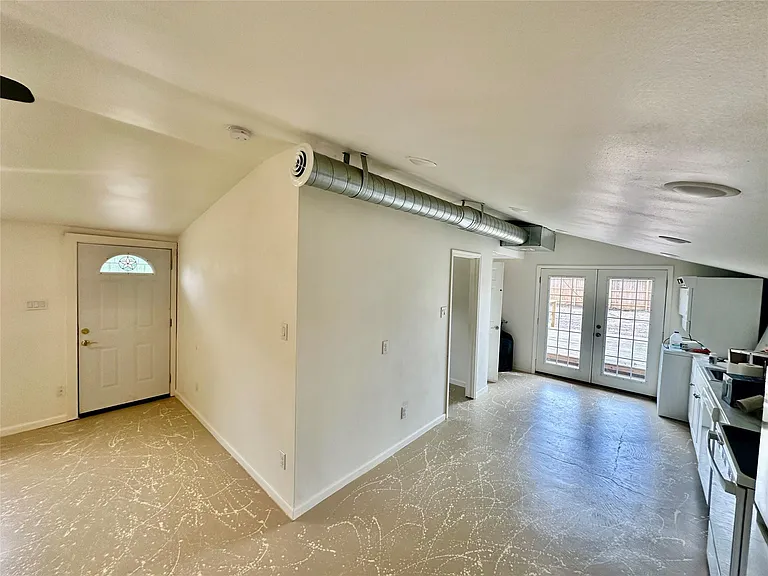4109 Edison St — Photo 13