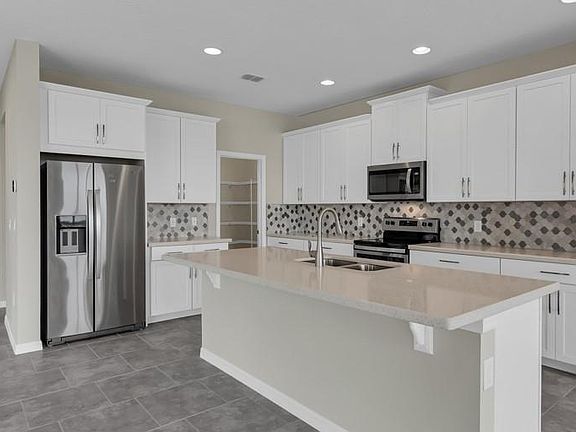 5th image of 2538 Volunteer Ave