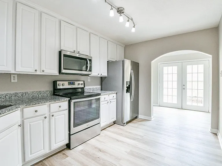 2585 Marilee Ln #3 — Photo 5