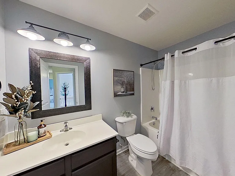 611 Majestic Oaks Dr — Photo 33