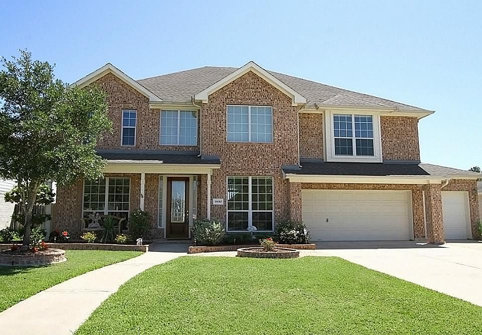 1st image of 19010 Rocky Briar Ct