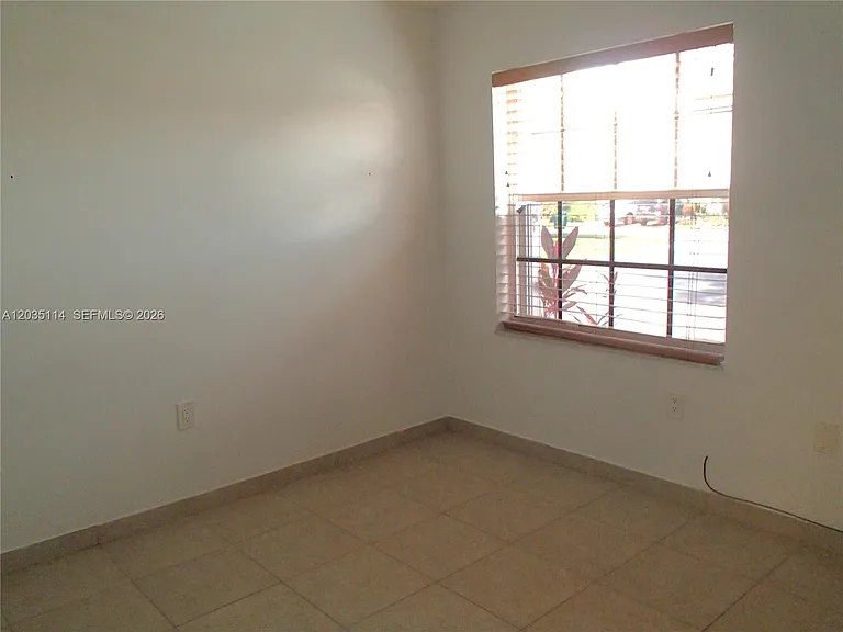 21519 SW 90th Ave — Photo 9