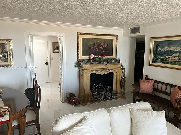 2nd image of 13951 Kendale Lakes Cir #504A