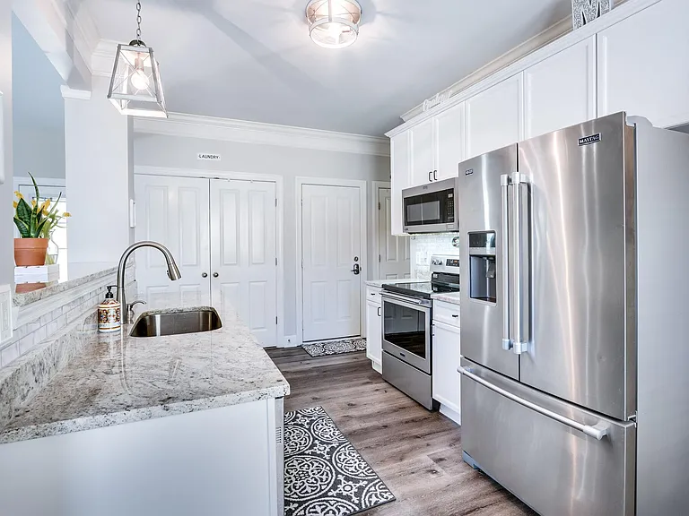 8335 Saint Danasus Dr — Photo 12