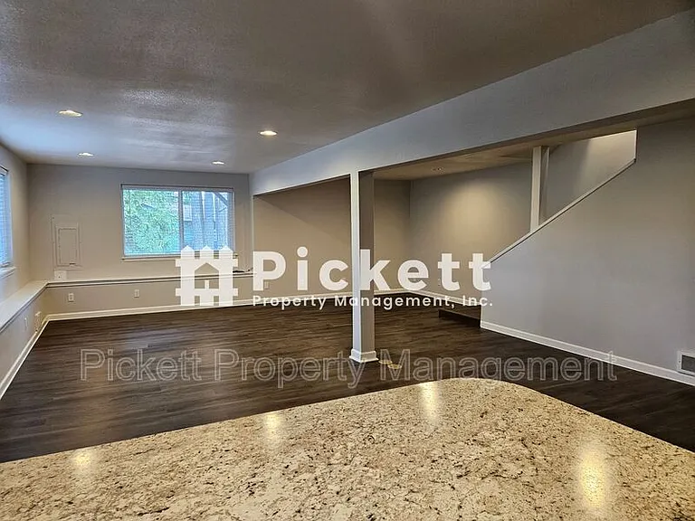 290 Tahuyeh Pl W — Photo 11