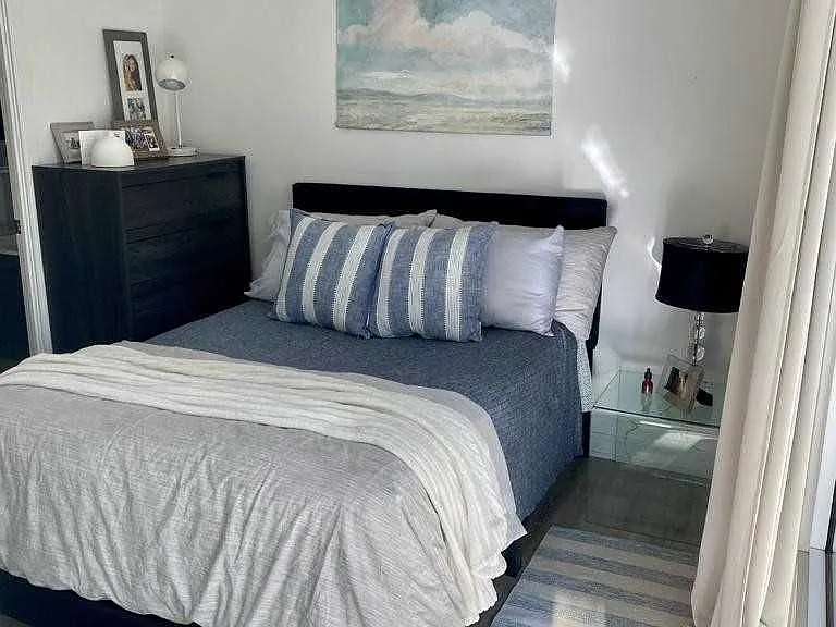 42 Charles St E #702 — Photo 6