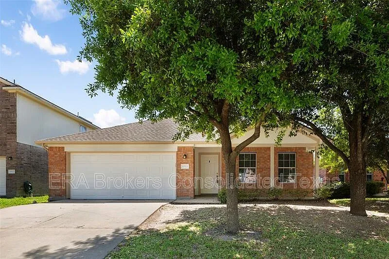 3 bed, 2.0 bath, 1646 sqft, $1,950 — Photo 1