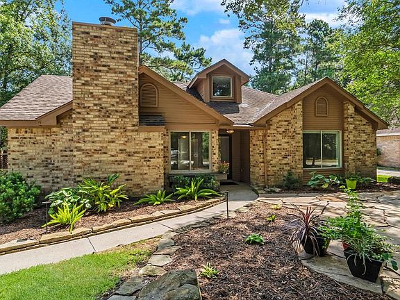 Tasteful, timeless brick enhances the traditional lines of the front of the home.