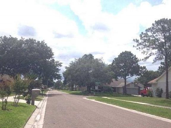 4th image of 7033 Hollowell Dr