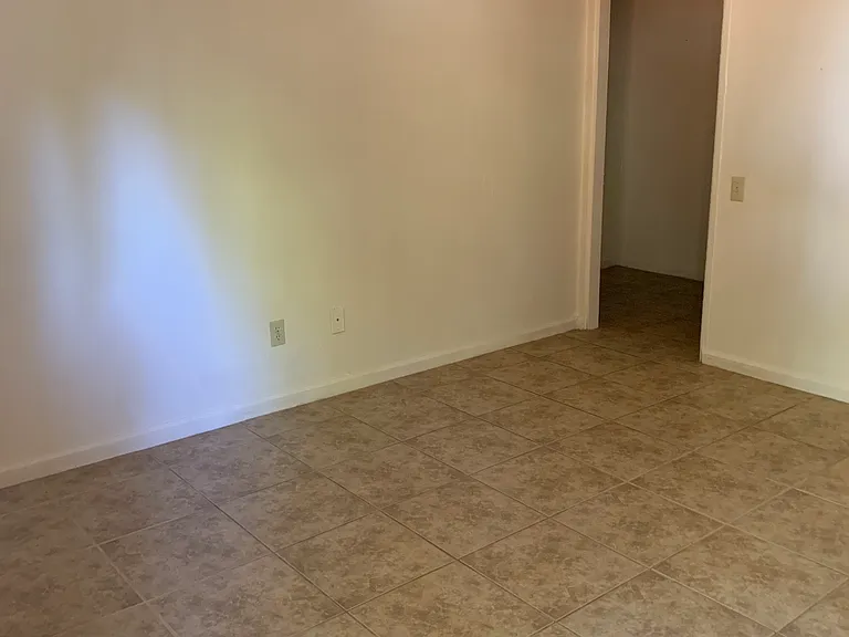 Greenwood Apartments — Photo 29