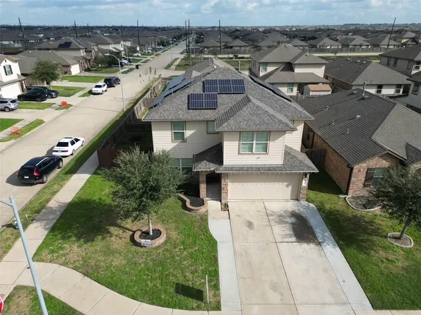 8003 Ecru Ln, Rosharon, TX 77583