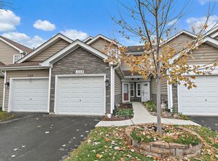 1113 Regency Ct, Schaumburg, IL 60193