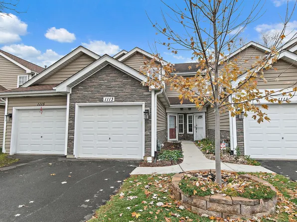 1113 Regency Ct, Schaumburg, IL 60193
