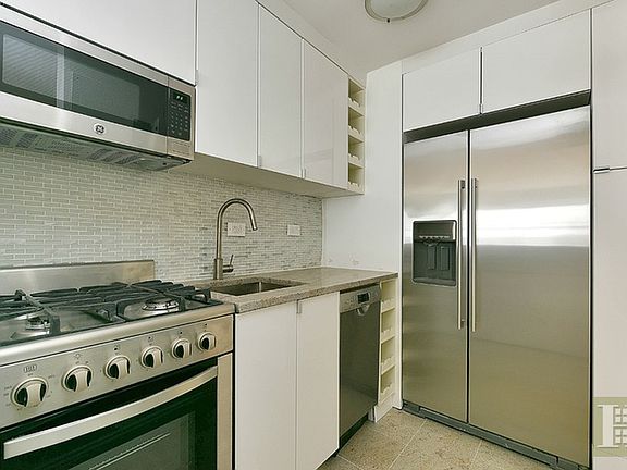 3rd image of 333 E 46th St APT 14G