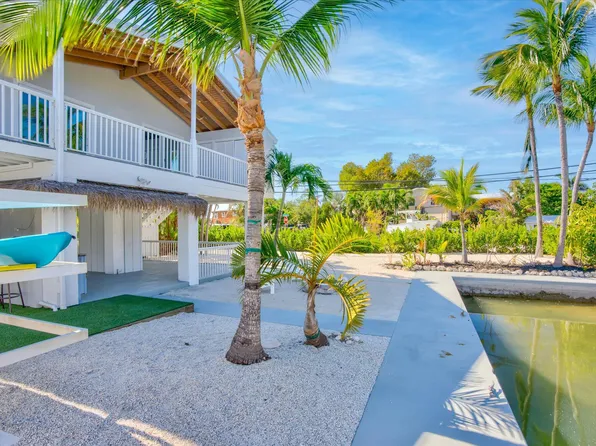 221 Cutthroat Dr, Cudjoe Key, FL 33042