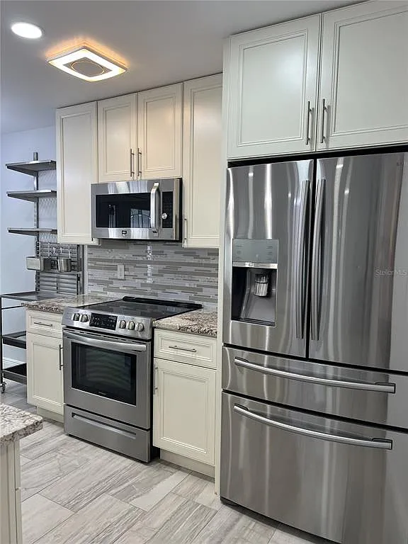 2 bed, 1.0 bath, 756 sqft, $1,850 — Photo 4