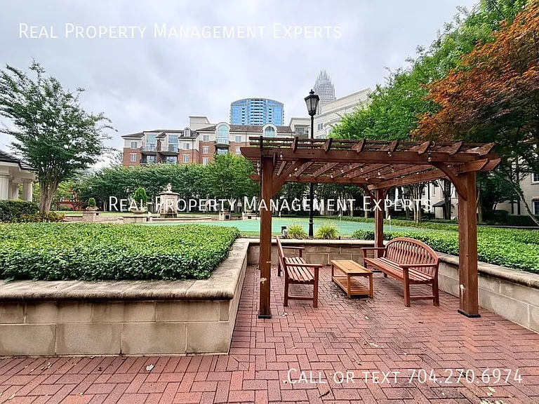 300 W 5th St #215 — Photo 19
