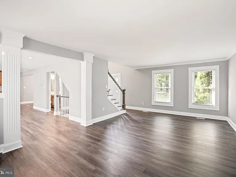 1518 Gingerwood Ct — Photo 9