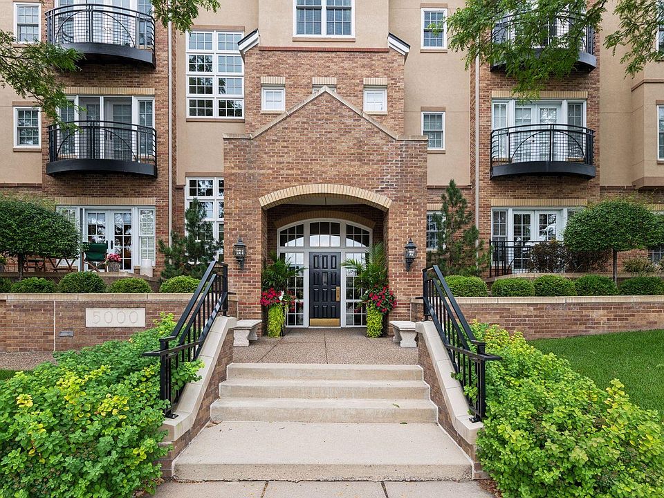 1st image of 5000 Halifax Ave #107