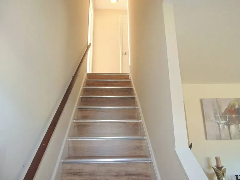 27080 Zeman Ave — Photo 10