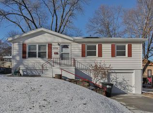 3226 S 90th St, Omaha, NE 68124