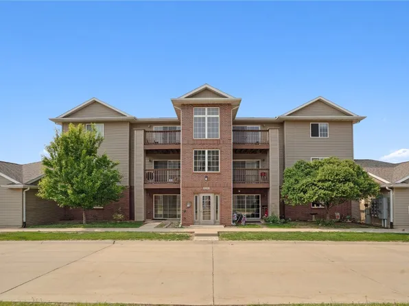 3131 Samuel Ct SW Unit 10, Cedar Rapids, IA 52404